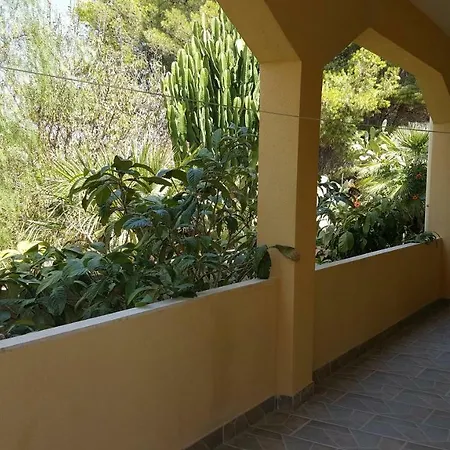 Alba Villa